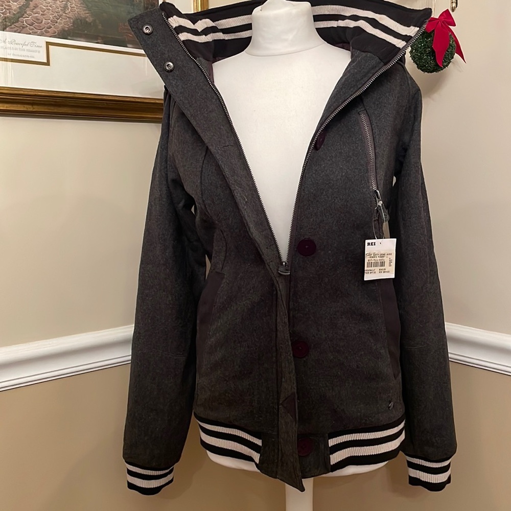 New Planet Earth Women’s urban wool jacket size XS.
